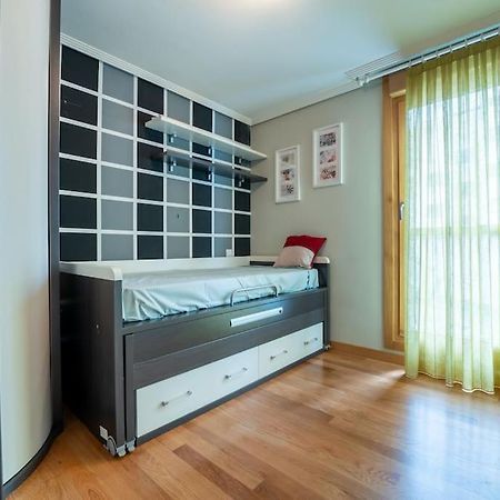 Apartamento En El Corazon De La Ciudad Con Parking Santander Eksteriør billede