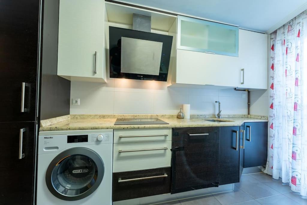 Apartamento En El Corazon De La Ciudad Con Parking Santander Eksteriør billede