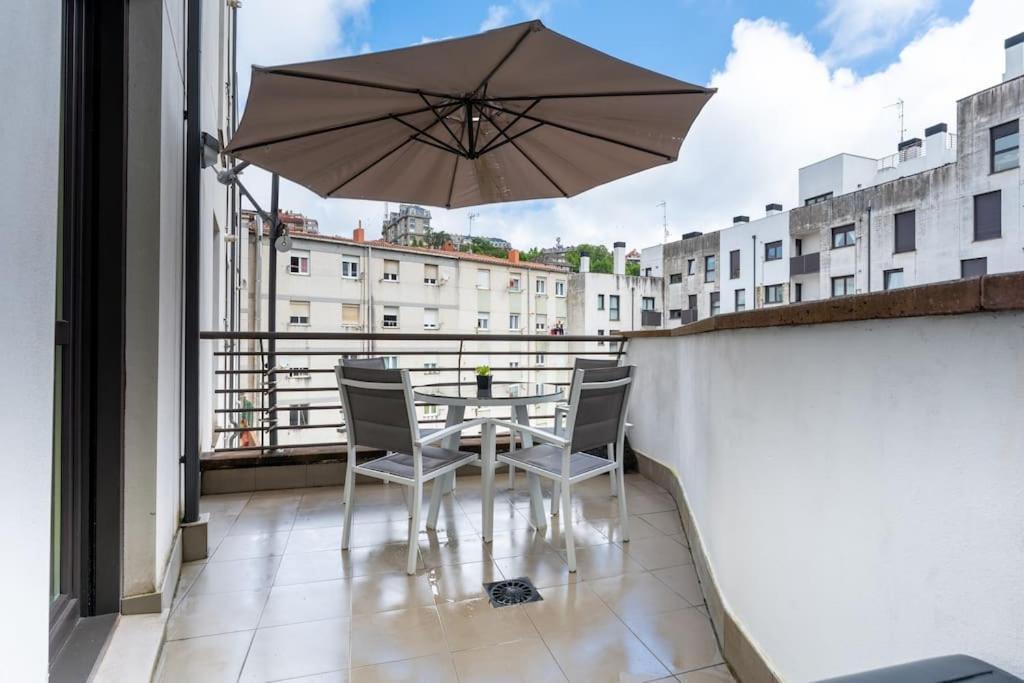 Apartamento En El Corazon De La Ciudad Con Parking Santander Eksteriør billede